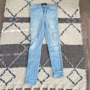 HOLLISTER SUPER SKINNY JEANS